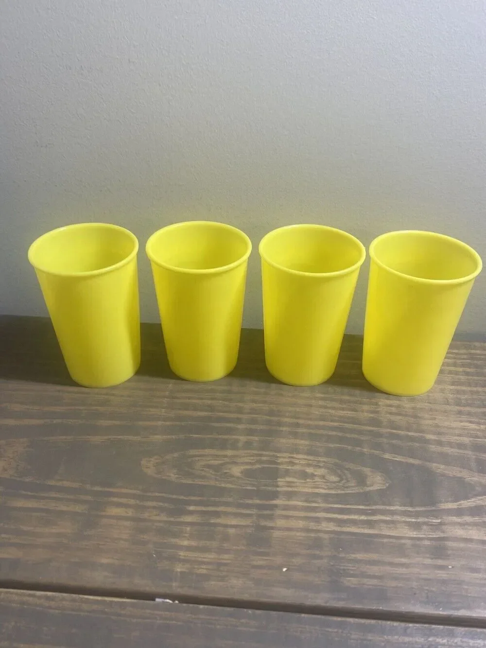 YELLOW Gerber Products Baby Face CUPS Plastic USA 1950s-1960s set of 4 vtge